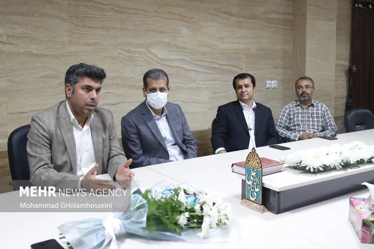 مدافعان سلامت استان بوشهر ایثارگرانه به مردم خدمت می‌کنند